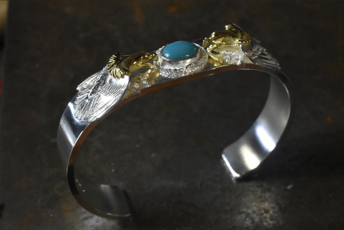 <預訂> LIFE系列 雙18k金頭老鷹銀繩松石平打手鐲