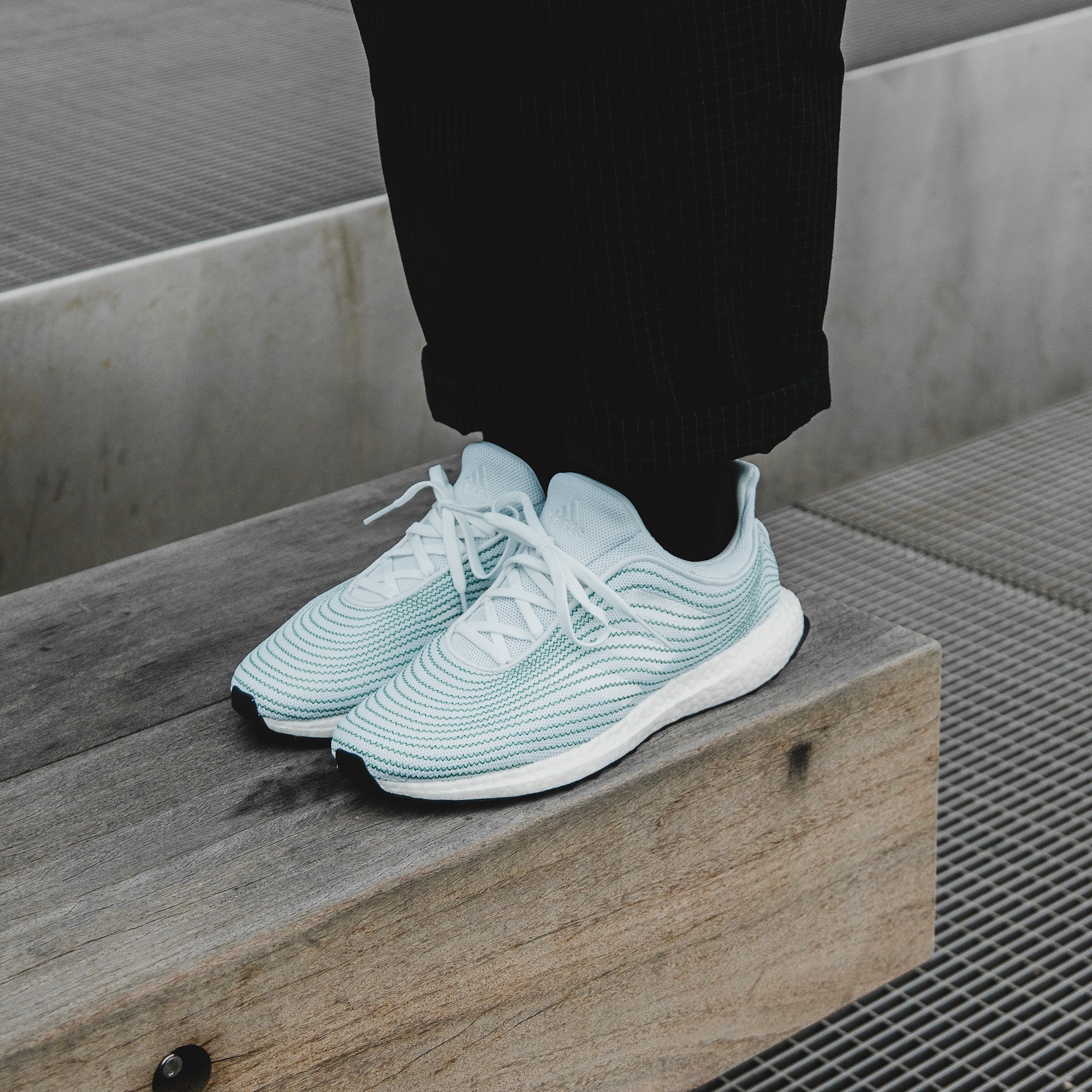 【 adidas UltraBoost DNA Parley 海洋回收 白色限定款】