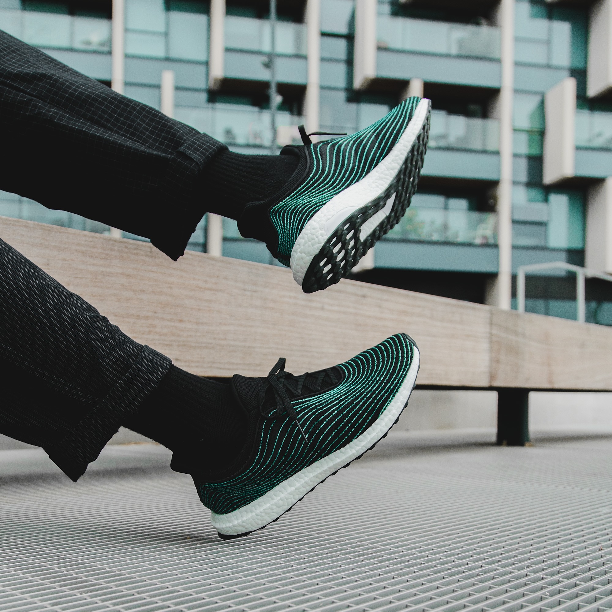 【 adidas UltraBoost DNA Parley 海洋回收 黑色限定款】