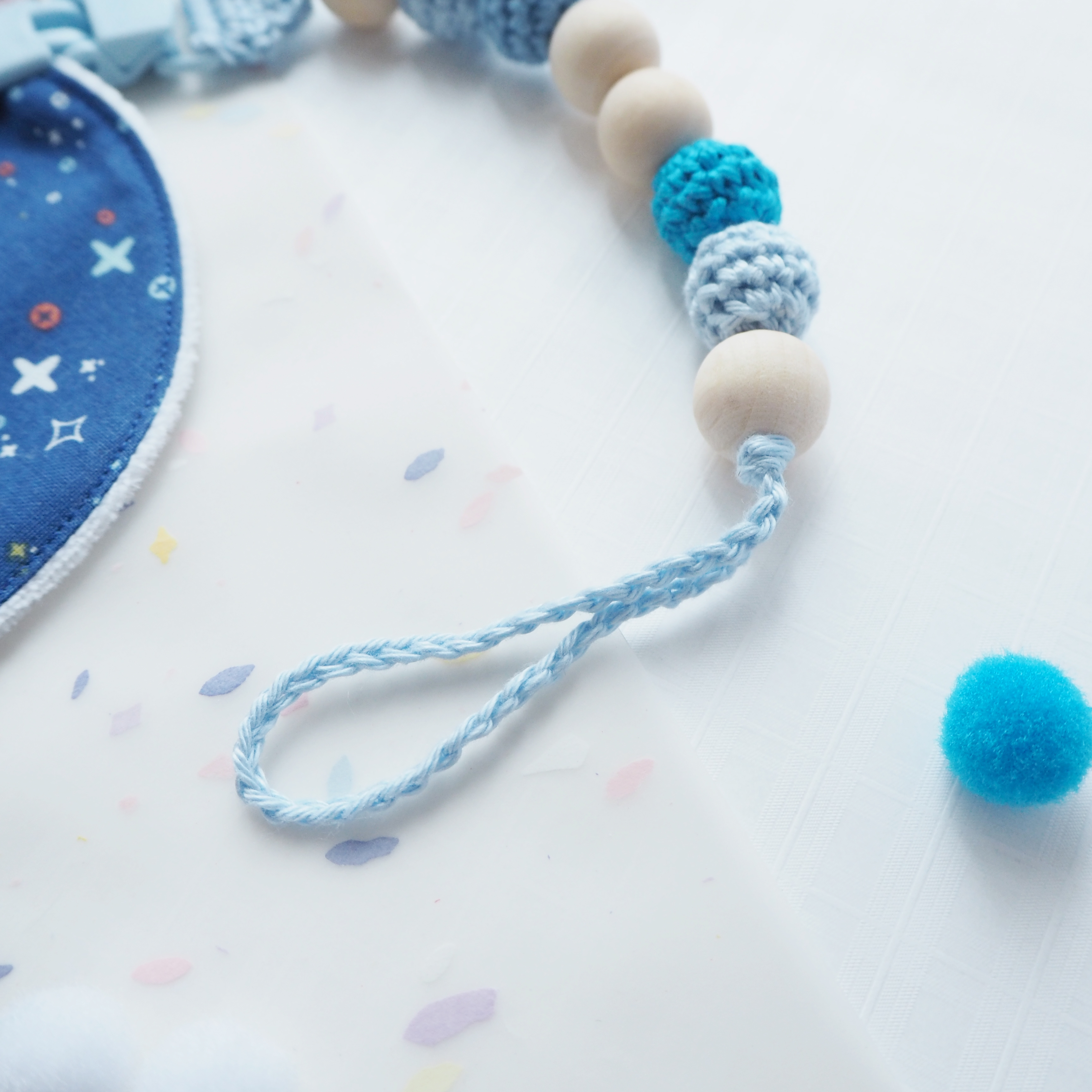 鈎織奶咀夾-三月