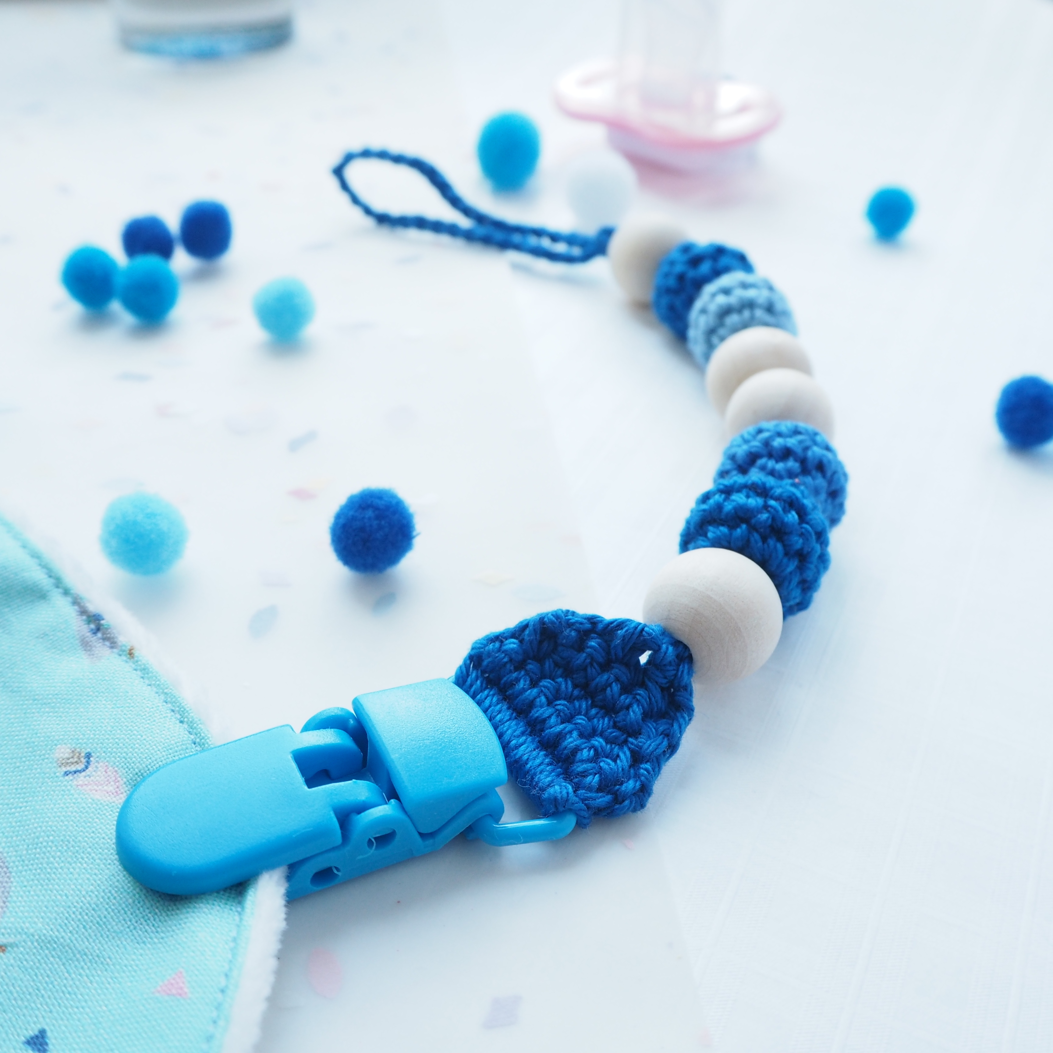 鈎織奶咀夾-九月