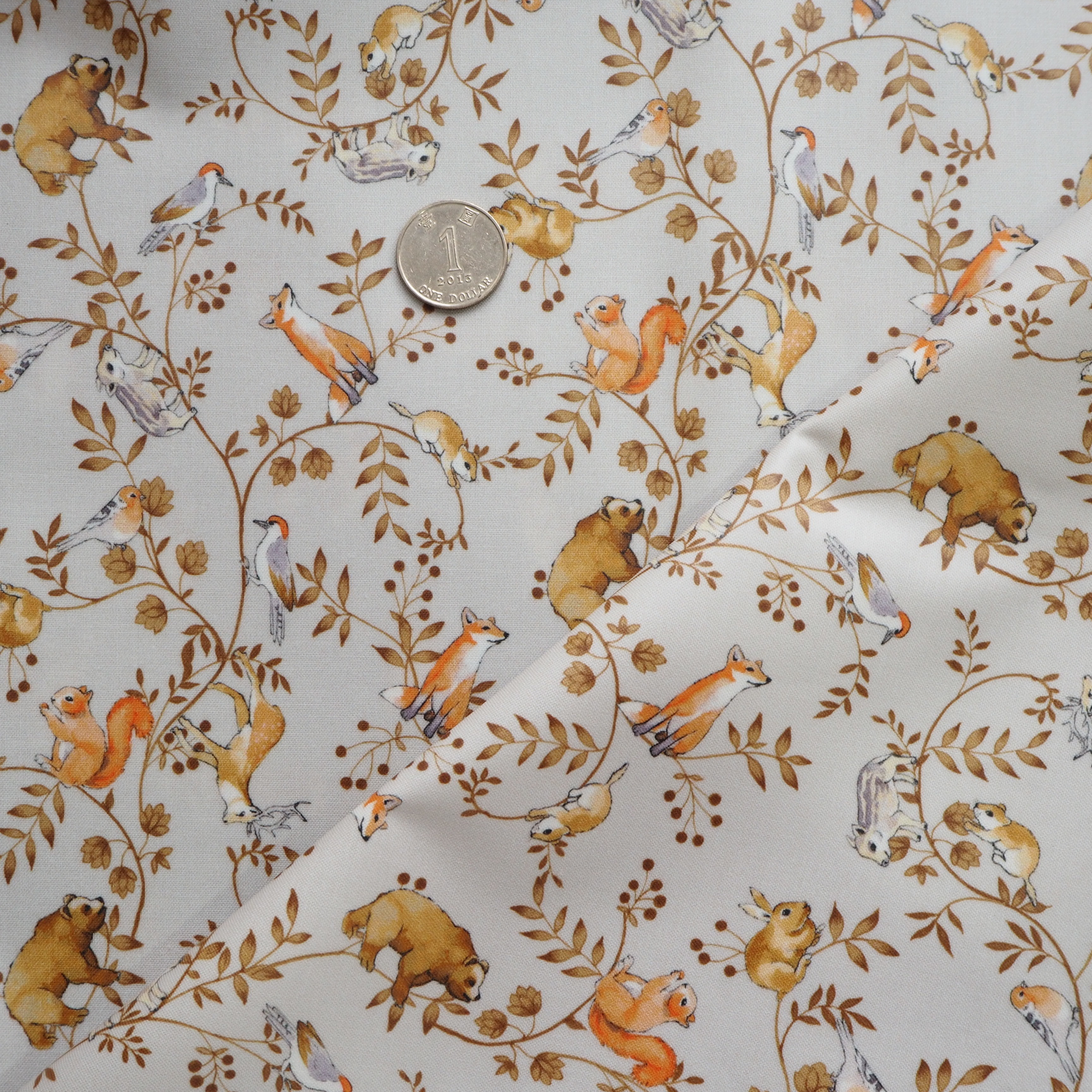 森林動物圖案食事用防水口水肩