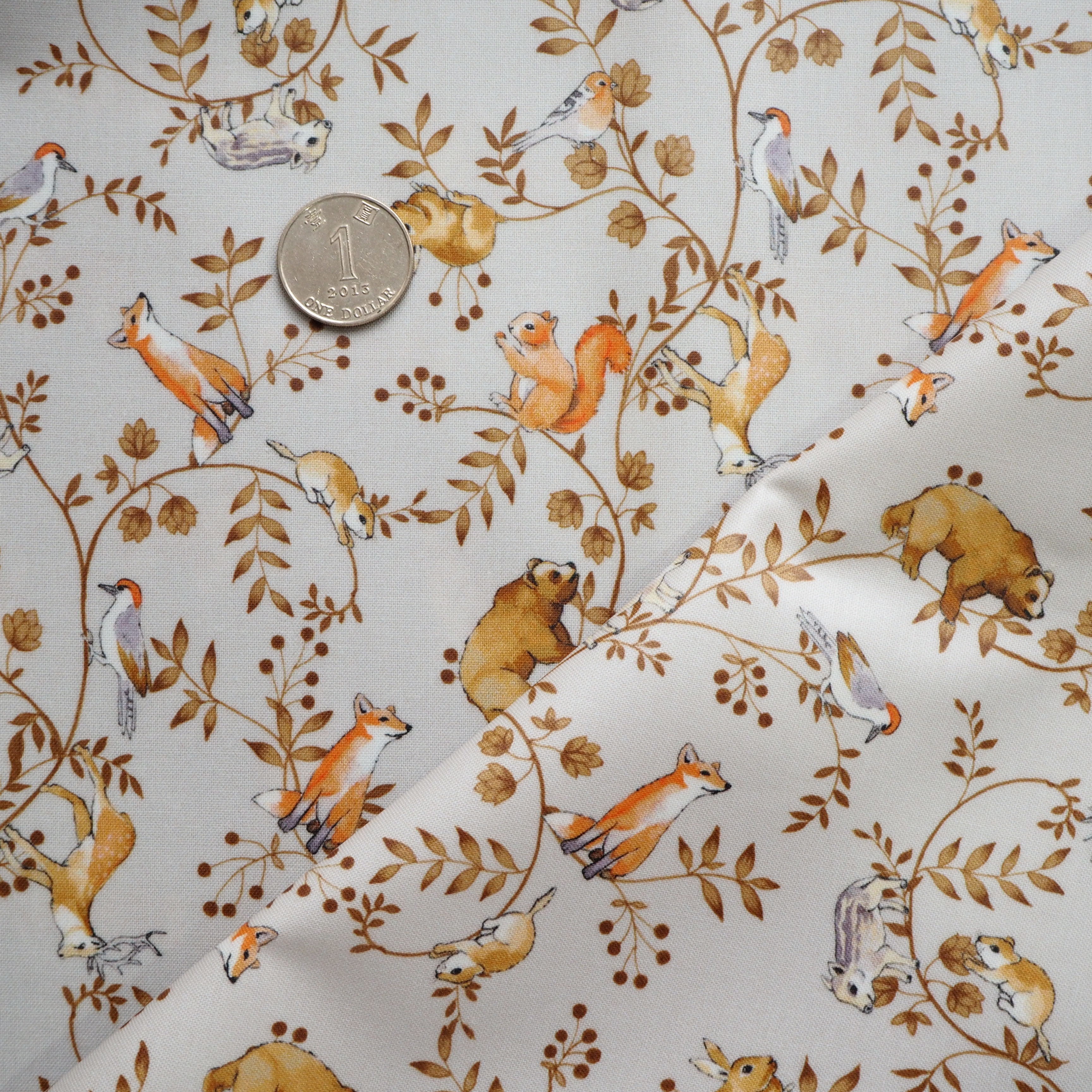 森林動物圖案食事用防水口水肩