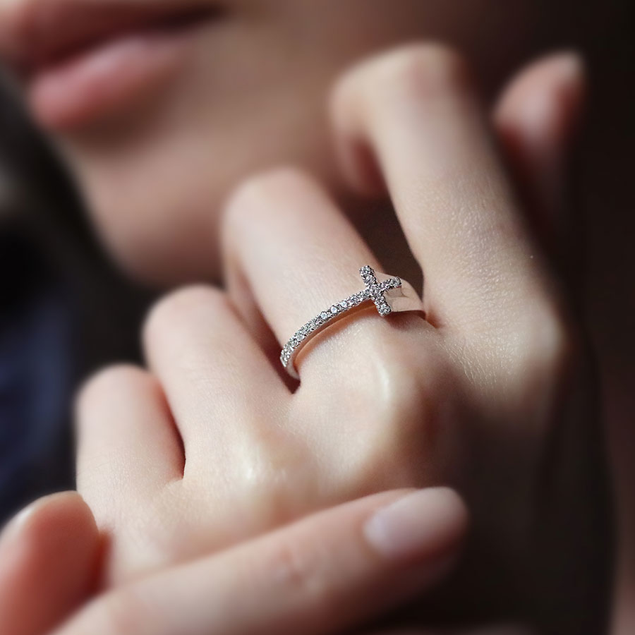 擁抱主懷 — 20分鑽石線戒