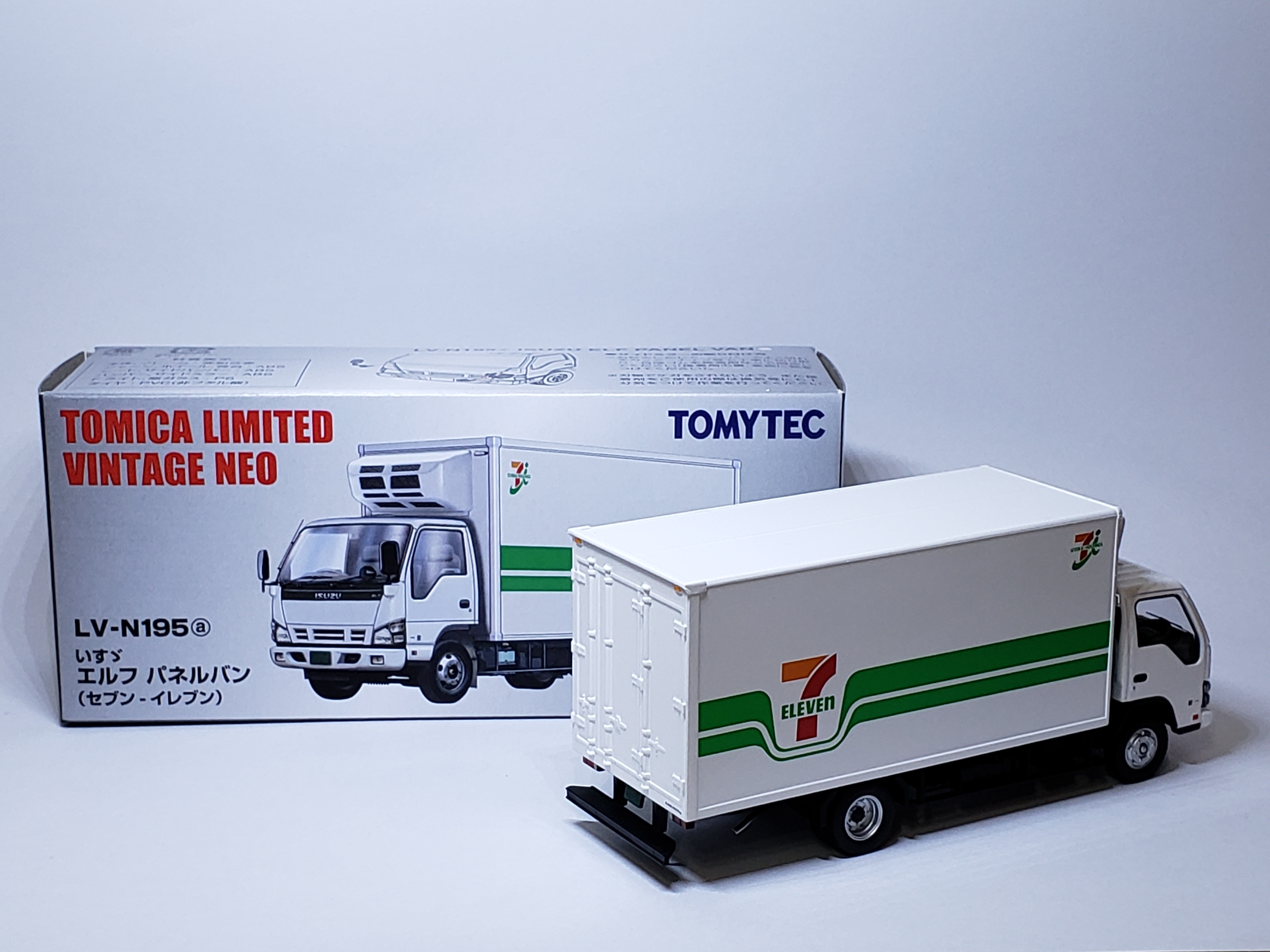 Tomica Limited Vintage Neo Tomytec LV-N195a Isuzu ELF 7 Tomica Limited Vintage Neo Tomytec LV-N195a Isuzu ELF 7