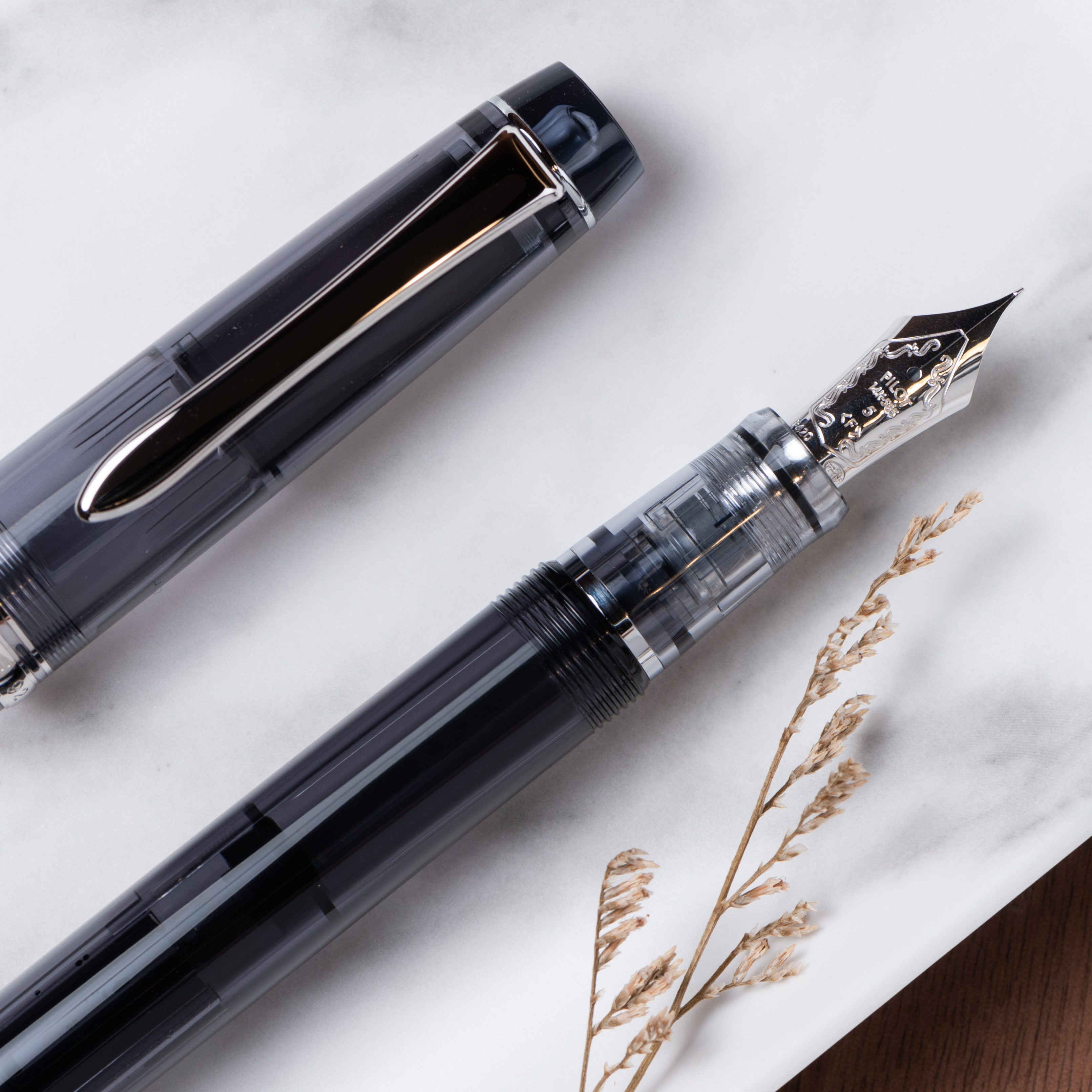 百樂 PILOT｜CUSTOM HERITAGE 92 透明 活塞上墨 14K金尖 鋼筆