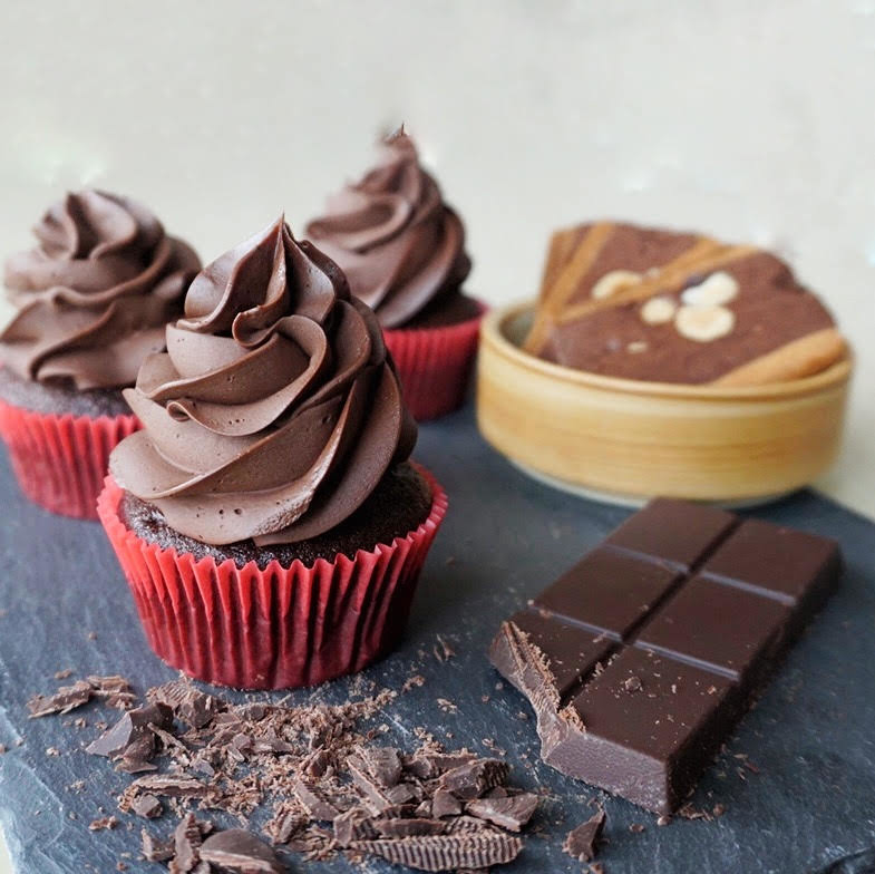 朱古力奶油霜杯子蛋糕