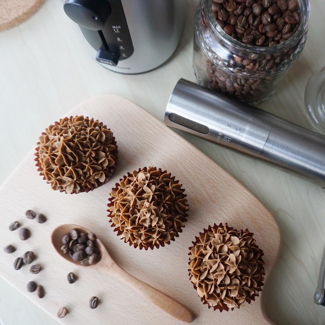 咖啡奶油霜杯子蛋糕