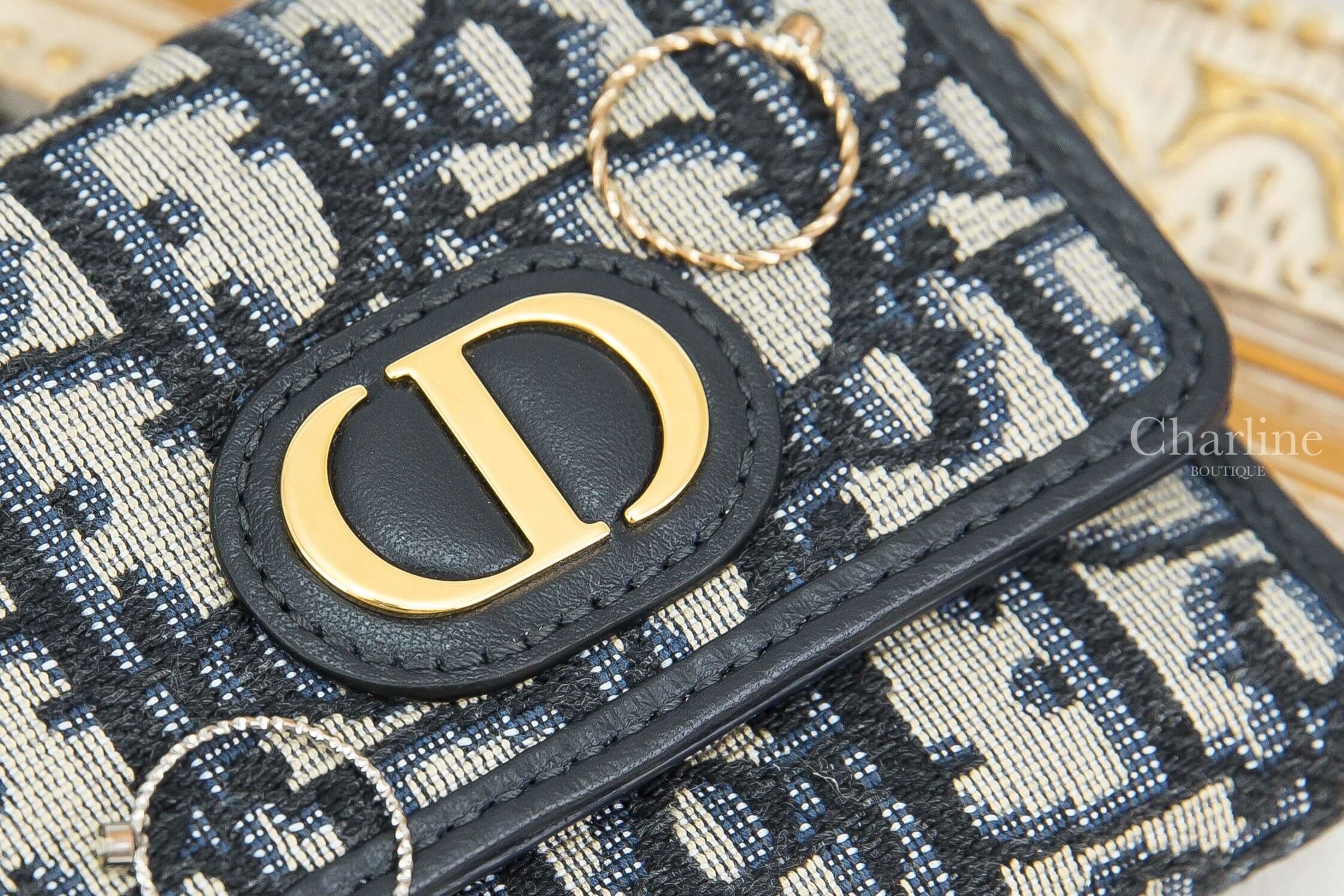 Dior 30 Montaigne Lotus Wallet 深藍色復古小牛皮帆布金色CD三折短夾