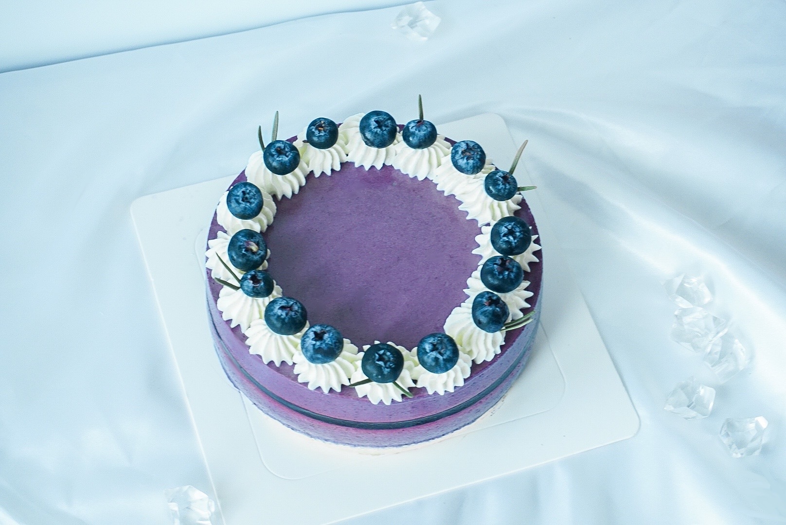 藍莓慕絲蛋糕
