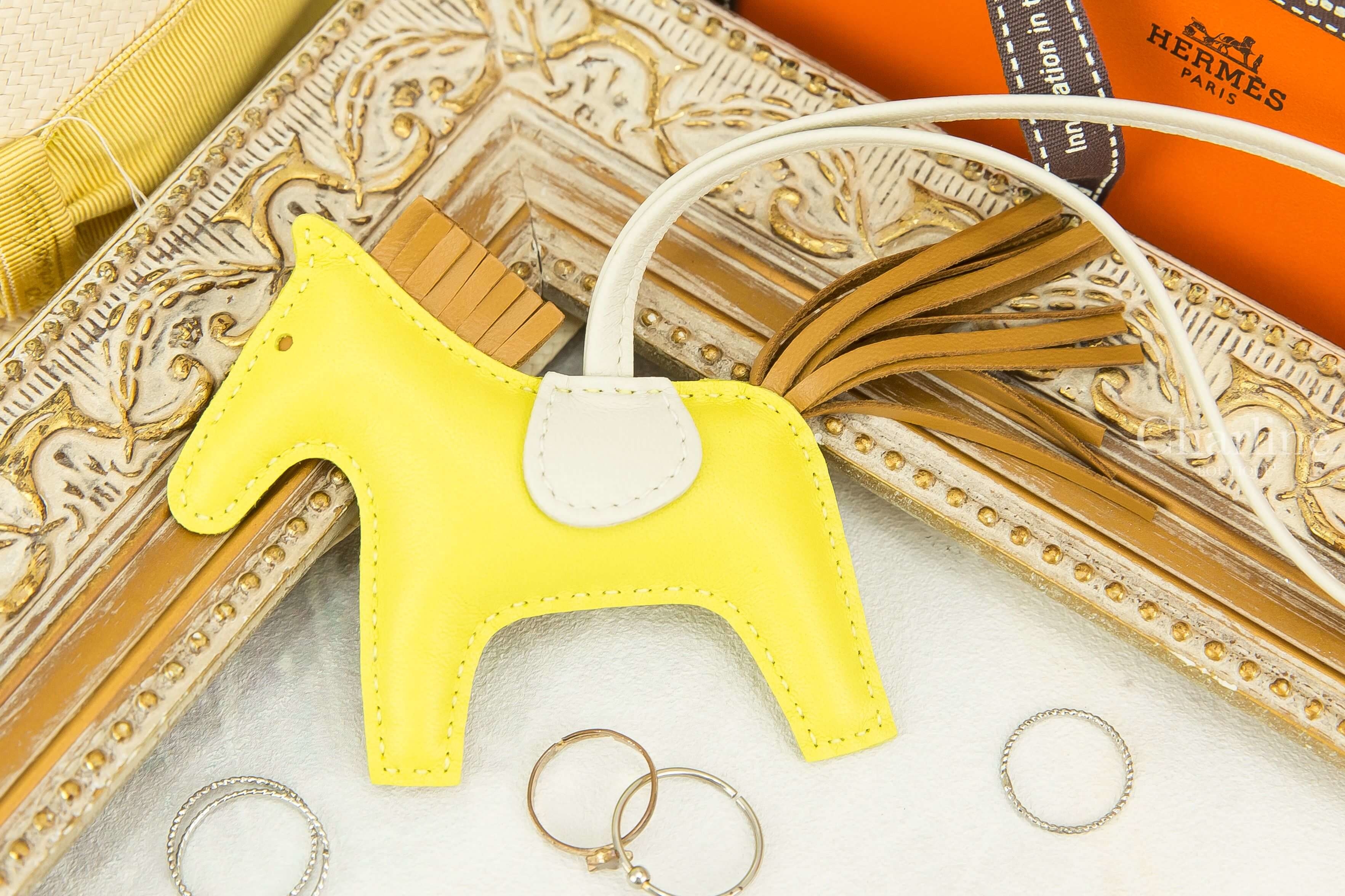 Hermès Horse Charm PM 檸檬黃小型可愛小馬吊飾