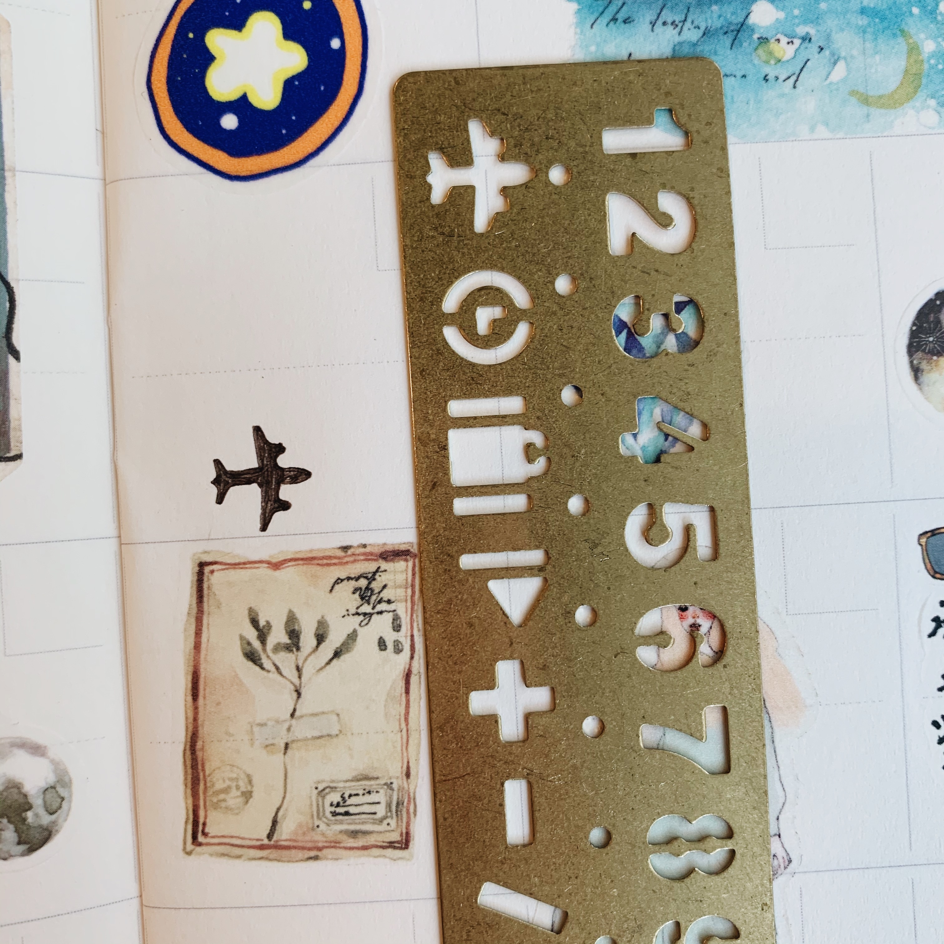 TRC 黃銅書籤尺 數字描字規｜日本 Traveler’s Notebook