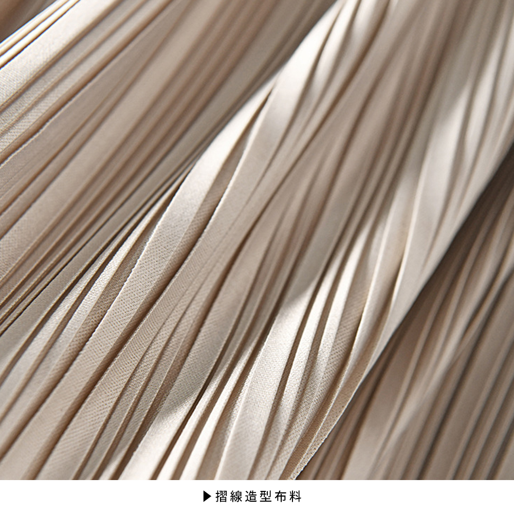 DEER.W V領半袖壓褶洋裝 平拍細節