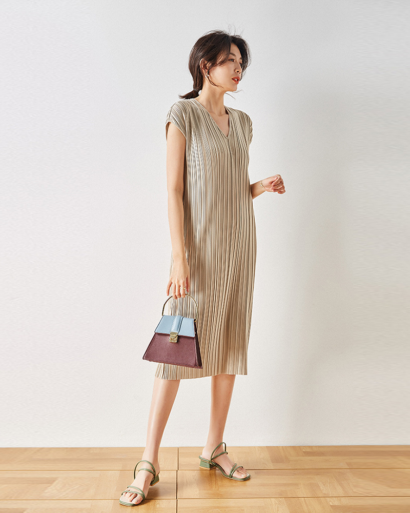 V領半袖壓褶洋裝 三色