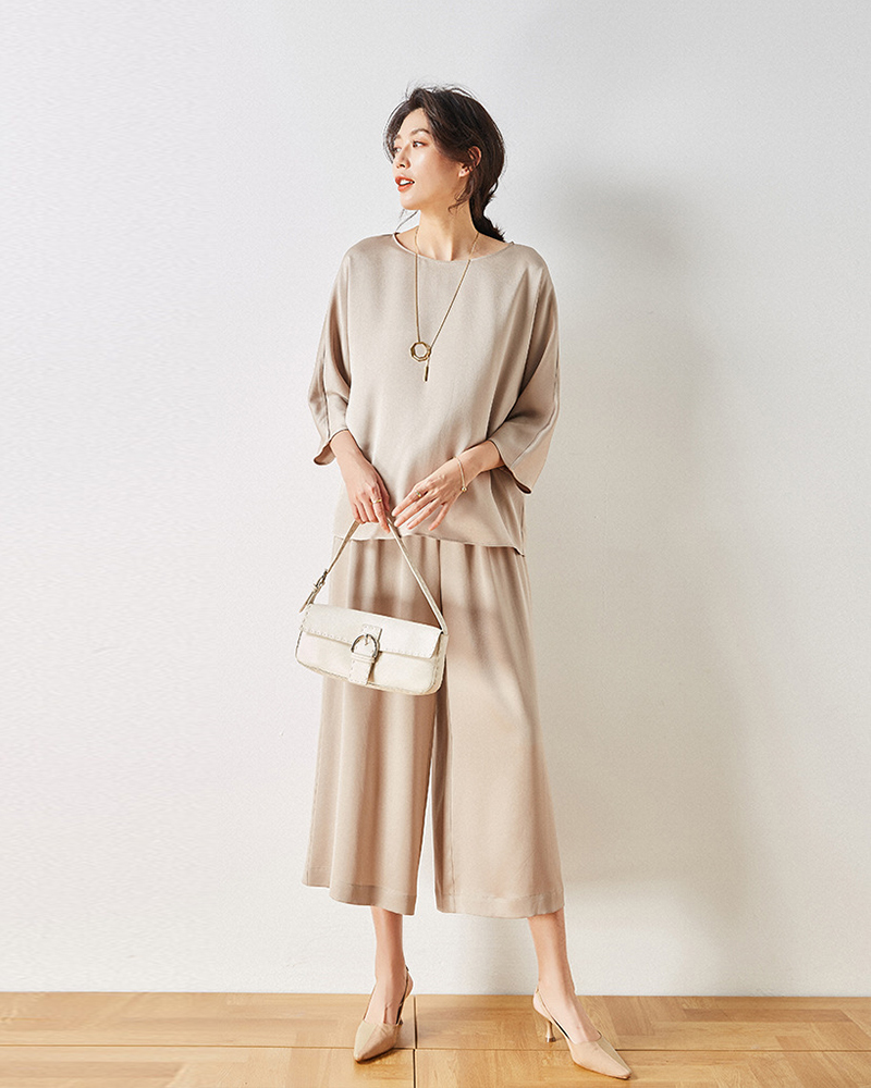 圓領連袖醋酸絲緞洋上衣(杏)