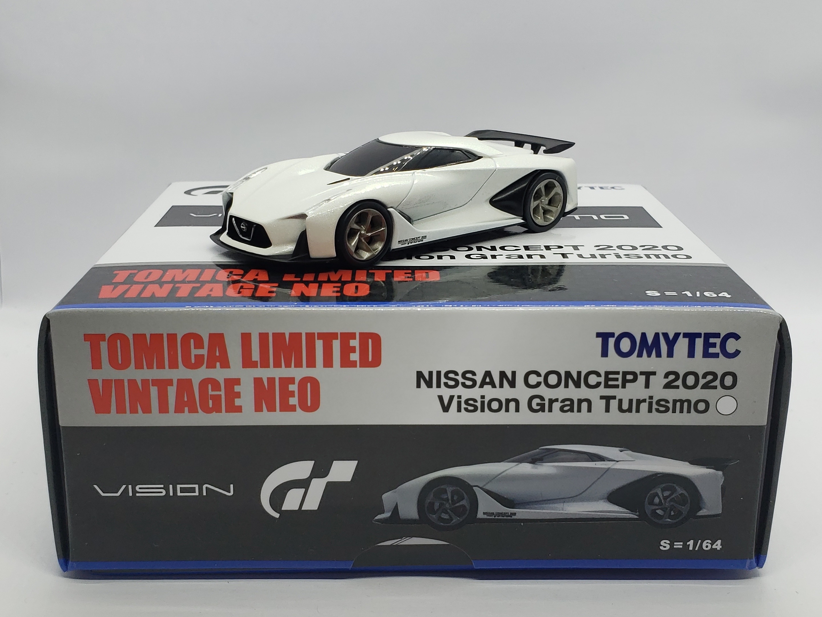 Tomica Limited Vintage NEO Nissan Concept 2020 Vision G