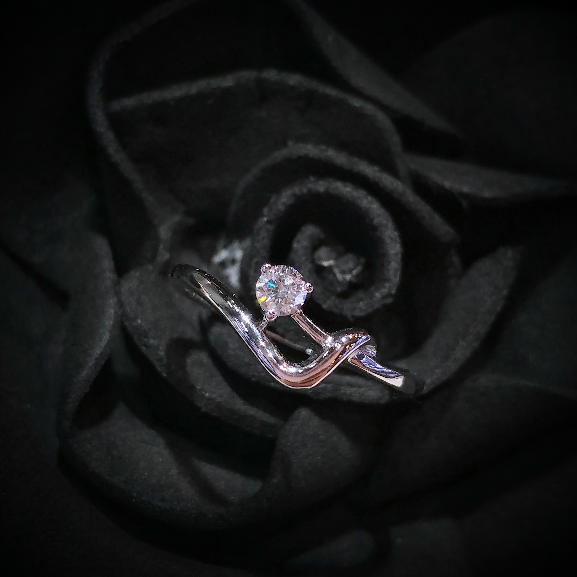 全新18K白金【單粒11份鑽石】戒指