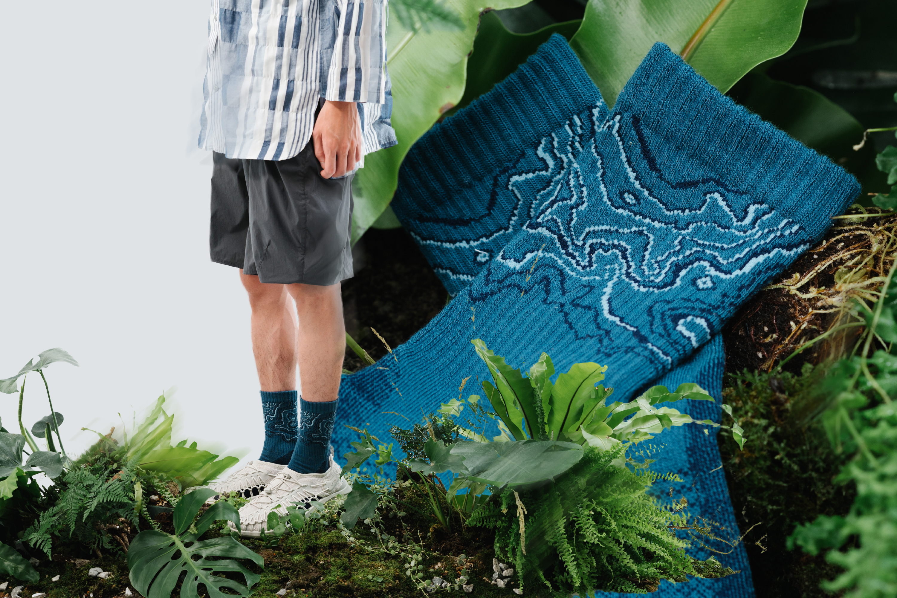 nozzle quiz x HANCHOR 合作系列美麗諾羊毛 (Merino wool) 登山襪《Forest trail》，藍色款 - 峽藍