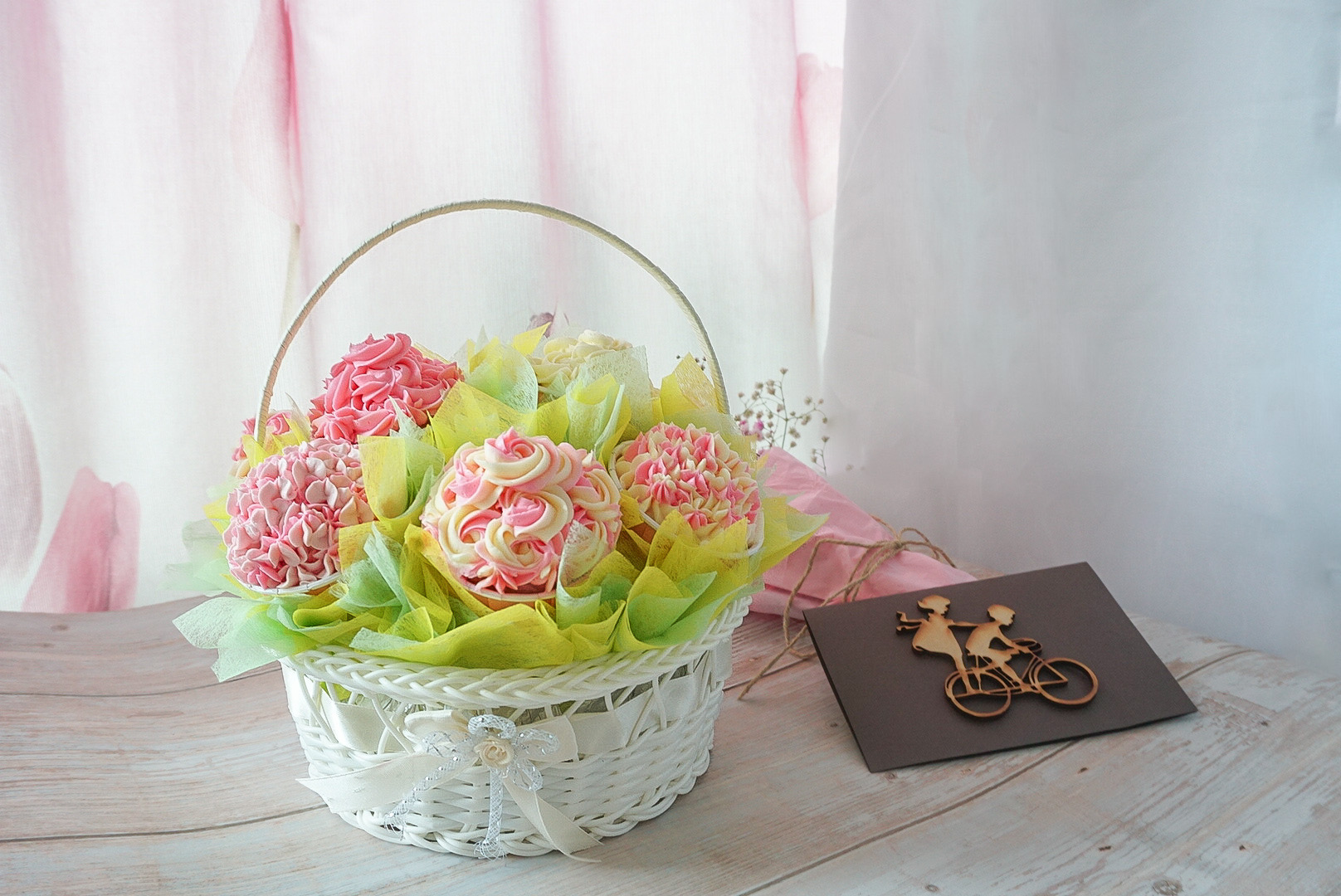 奶油霜杯子蛋糕花籃 (A組)