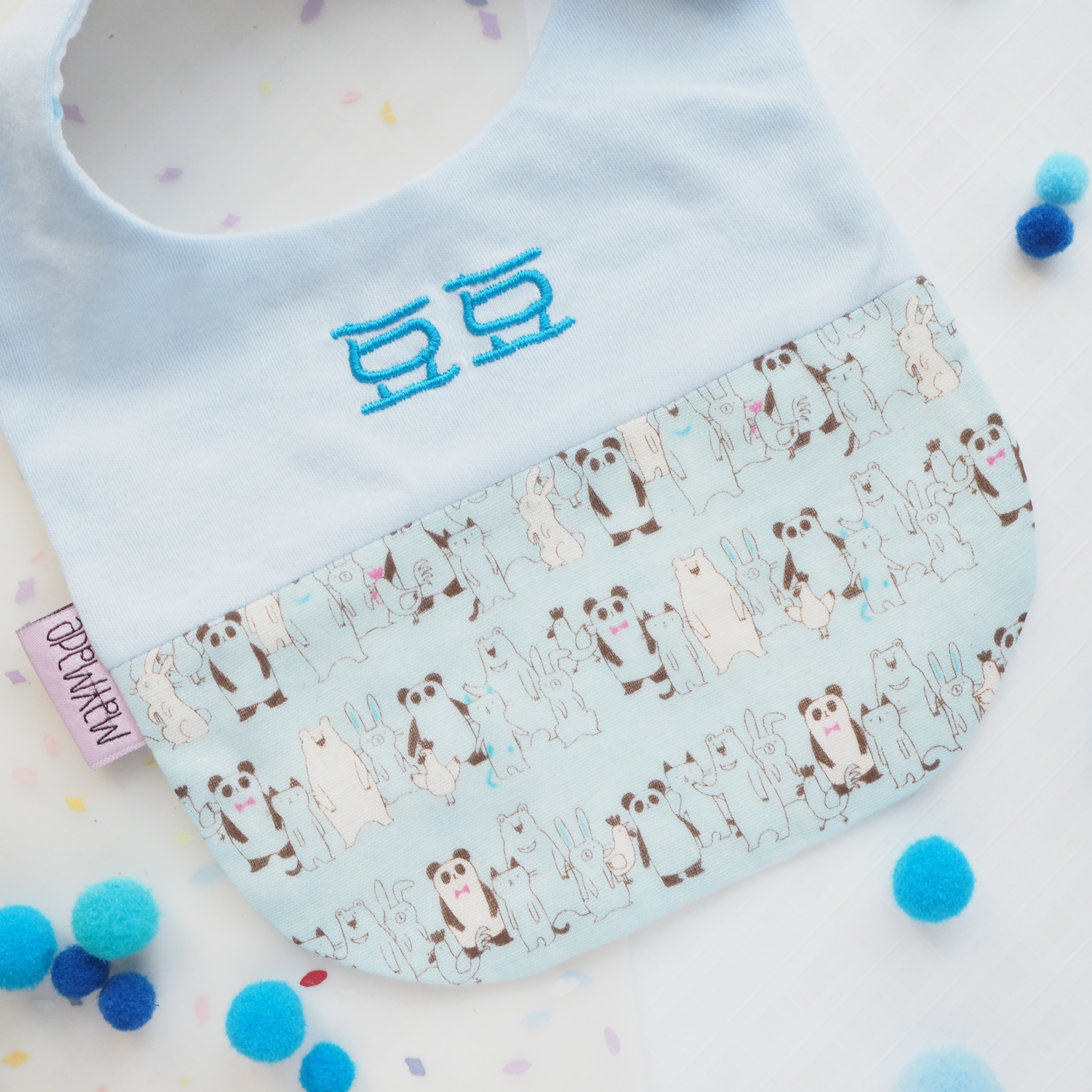 站立動物圖案 拼布款繡名口水肩（Last 2!)