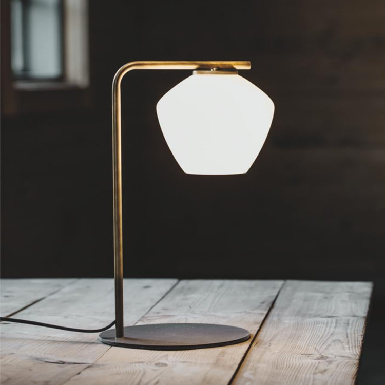 1320-6 TABLE DK 桌燈