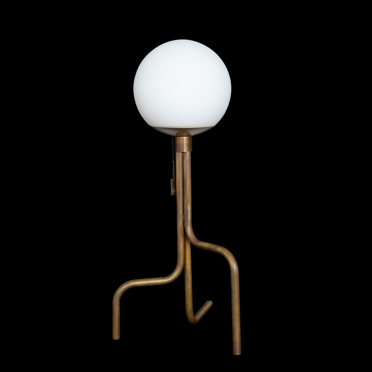 1402-62 STRAPATZ GLOB 桌燈