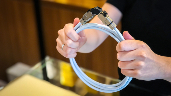 Supra CAT8 音響級發燒發燒網路線 - 訂製款搭配Telegärtner MFP8 Cat.8.1高階金屬網路頭