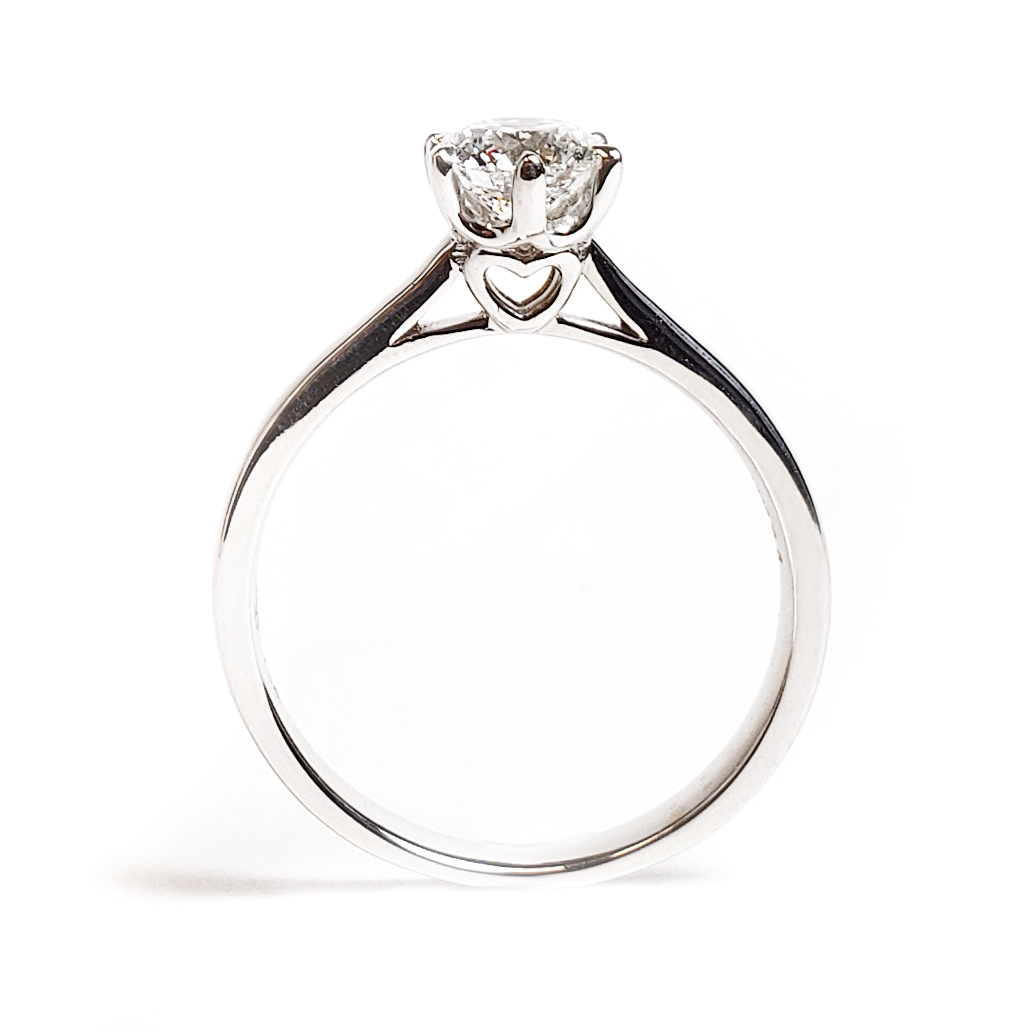 18K 白金六爪兩側心形通花戒指托 (RS01H6052)