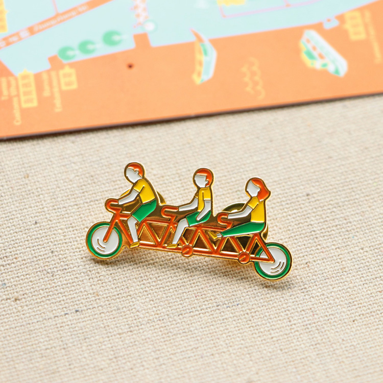 《PIN地圖・淡水》徽章與明信片組・協力車