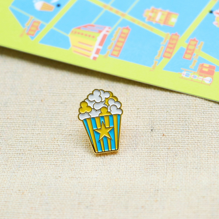《PIN地圖・西門町》徽章與明信片組・爆米花