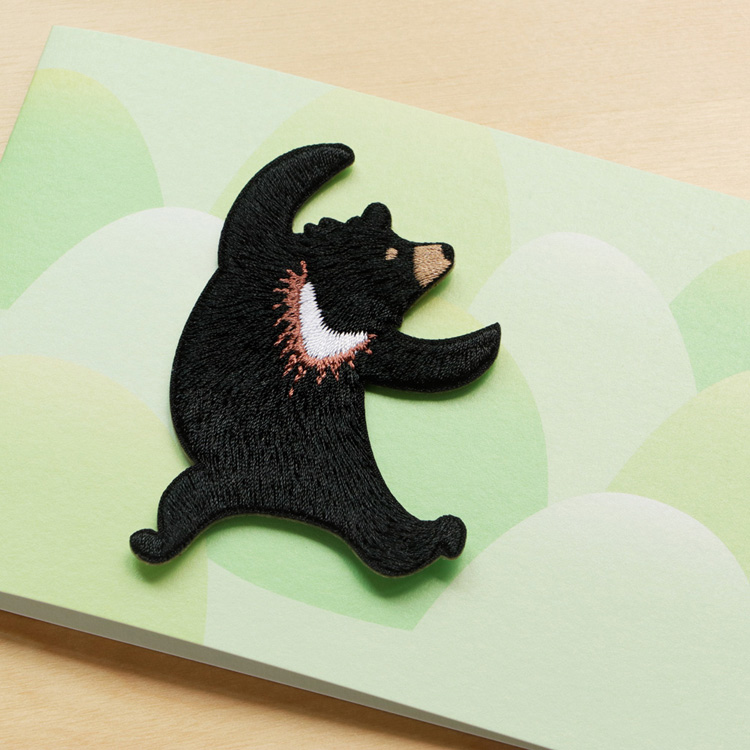 《島嶼漫舞》繡片與萬用卡組・台灣黑熊