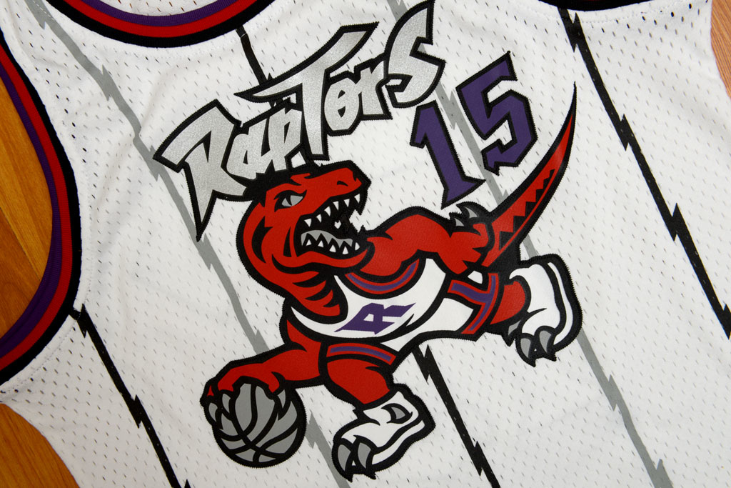 Mitchell & Ness 多倫多暴龍隊 Vince Carter 1998-1999 青年版 Swingman 球衣