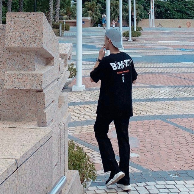 現貨 B.H.T 20ss 字體 Logo 標語 寬鬆 短袖 T BHT