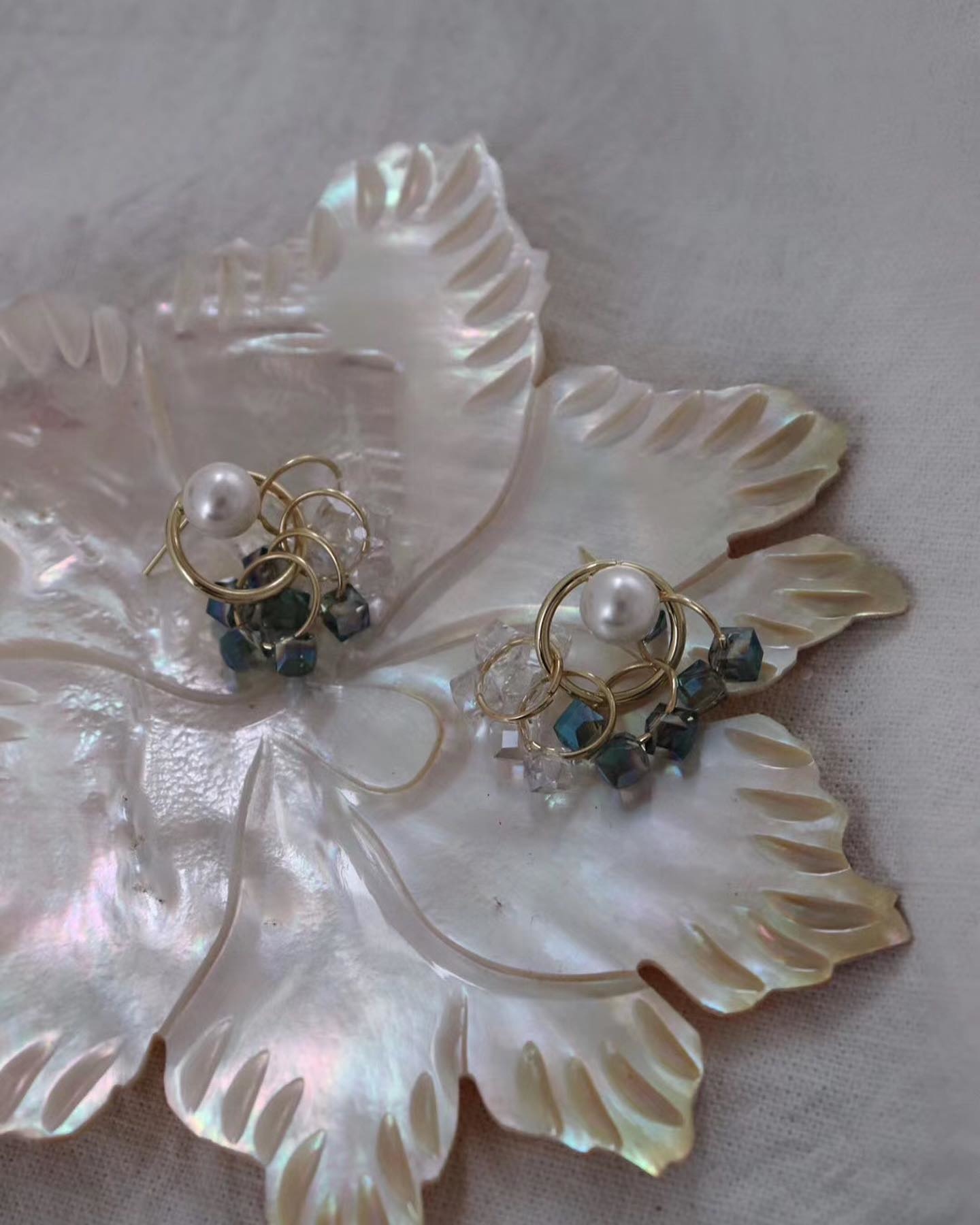 巴黎舞者。925銀針耳環