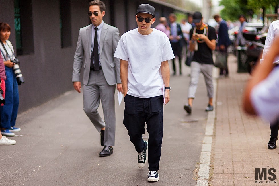 white-t-shirt-outfit-3