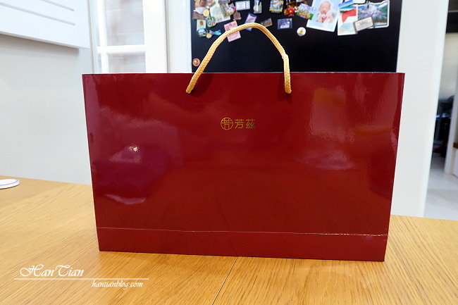 芳茲日月養生滴雞精豐富的蛋白質對人體很好！不管是懷孕中、生產後，或是像我一樣照顧小孩很勞累的媽咪，都非常適合補充，生產完之後，我有特別買了三大盒 每天固定空腹喝一包，可以幫助傷口跟身體復原加快。