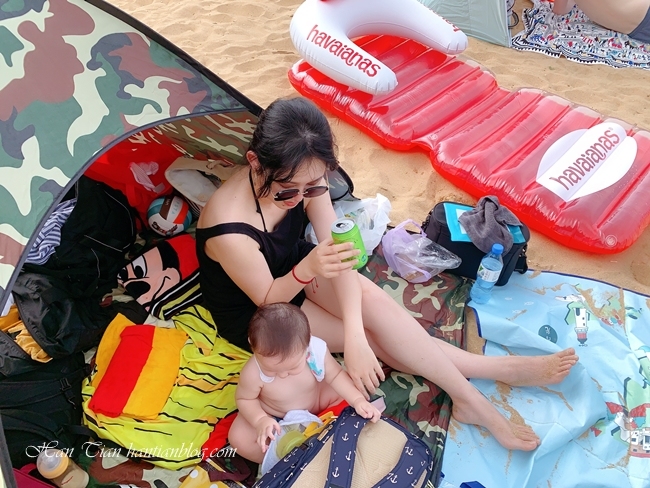 芳茲日月養生滴雞精豐富的蛋白質對人體很好！不管是懷孕中、生產後，或是像我一樣照顧小孩很勞累的媽咪，都非常適合補充，生產完之後，我有特別買了三大盒 每天固定空腹喝一包，可以幫助傷口跟身體復原加快。