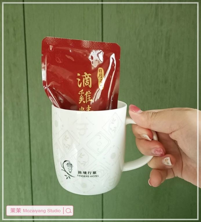 平常我會喝滴雞精來補充營養、提振精神。最近喝的是芳茲日月養生滴雞精，是曾國城推薦滴雞精，說到這個品牌的製造廠商你一定不陌生，就是我們從小吃到大的波蜜！幾十年的老品牌大廠，對於食材、原料與製作方面都嚴格把關，我當然可以放心喝囉！