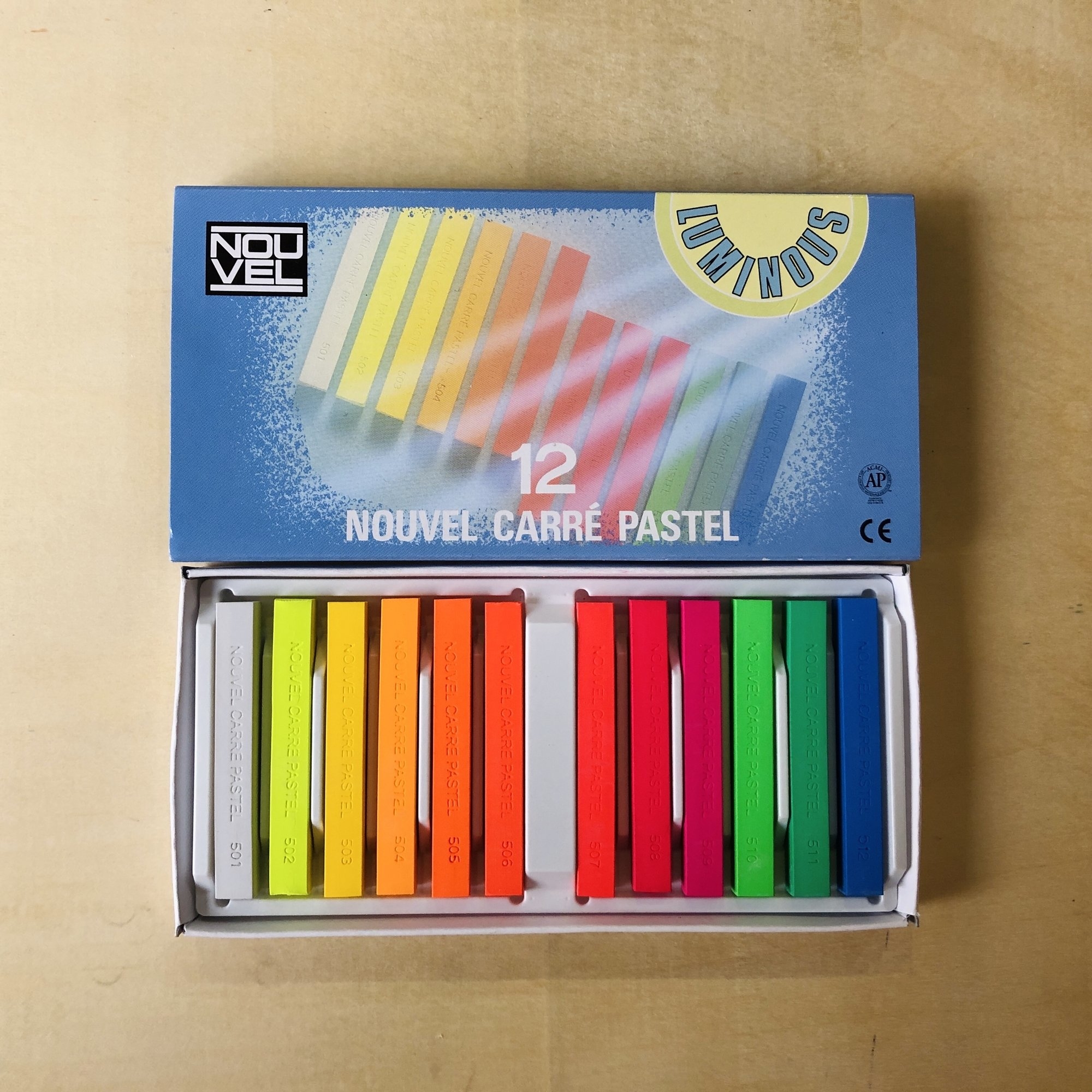 日本櫻花牌 SAKURA NCT-12L 特別版 螢光色 乾粉彩(12螢光色套裝)