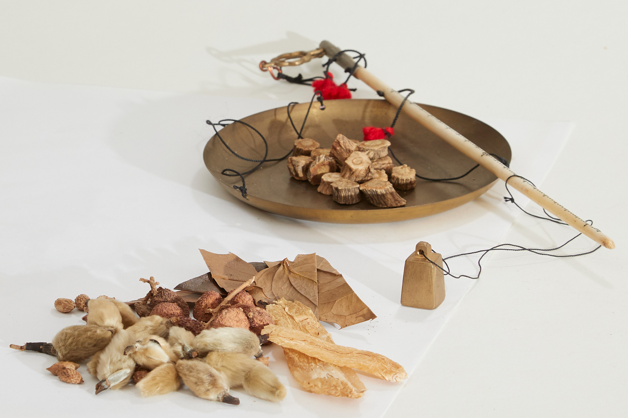 Supplying raw herb powders and water-honeyed pills to registered Chinese medicine practitioners