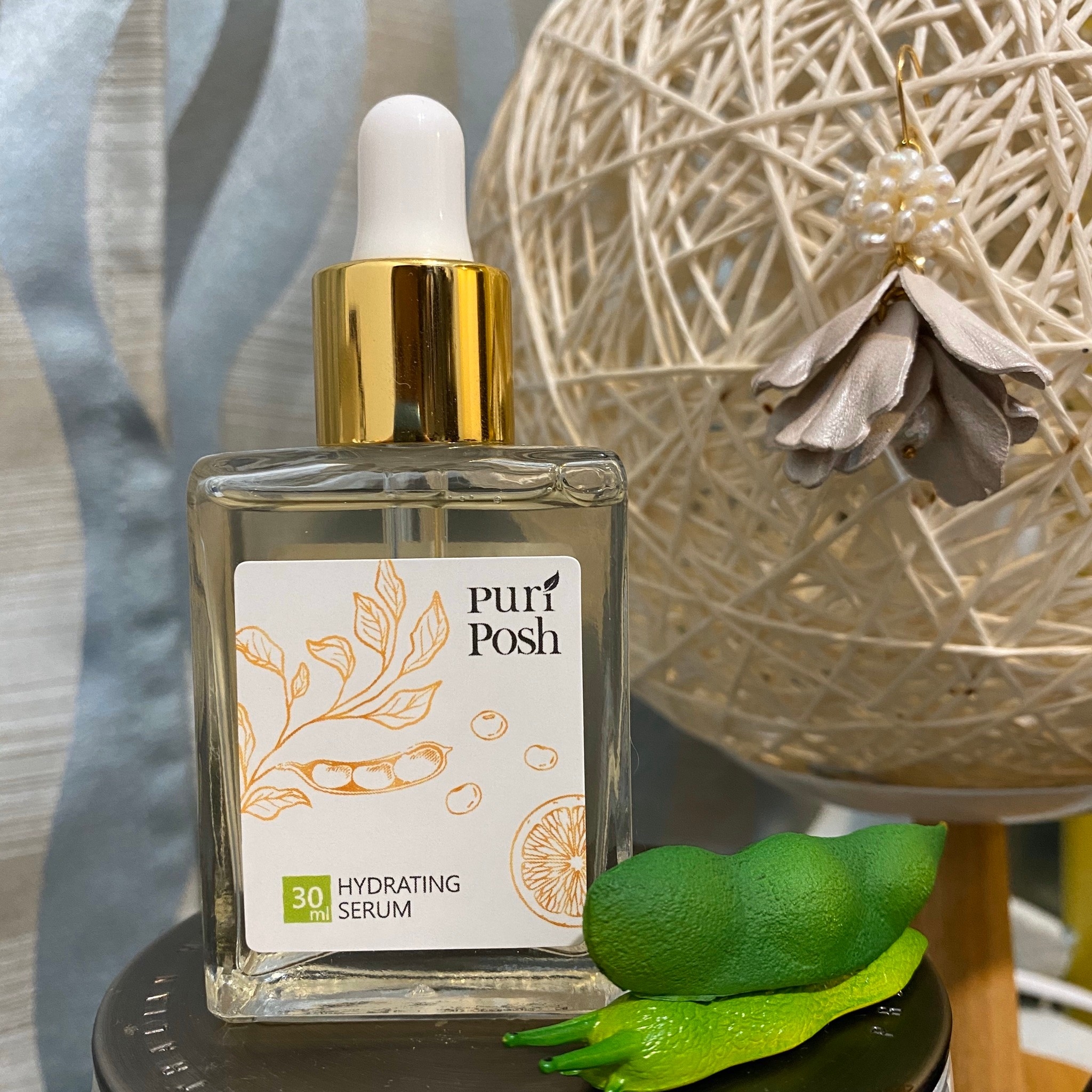 PuriPosh煥妍緊緻精華液延展好吸收快，有立即補水的感覺