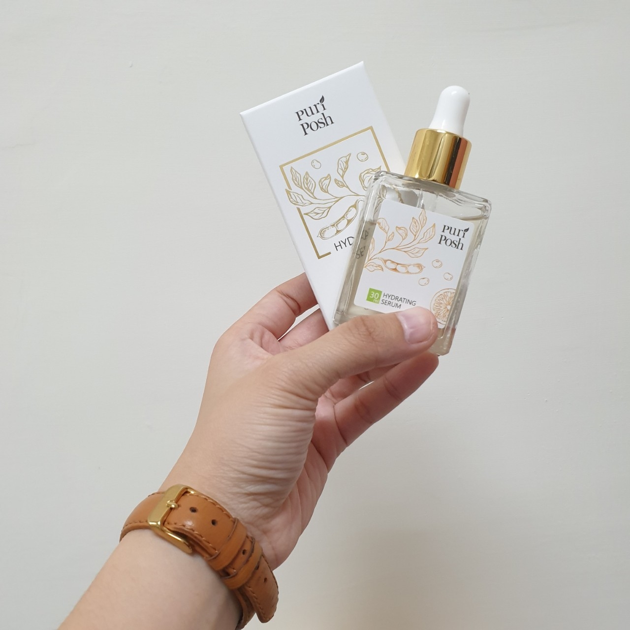 PuriPosh煥妍緊緻精華液滋潤明顯有一種水嫩感