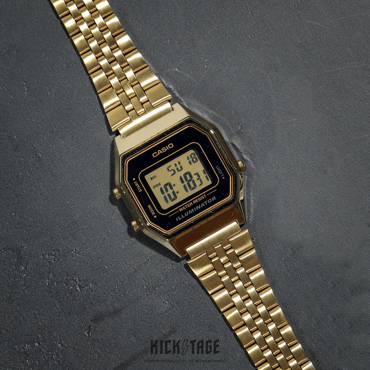 女錶 CASIO 卡西歐 時尚經典 金黑 黑圈 金錶 碼錶 電子錶 數字顯示 不銹鋼錶帶【LA680WGA-1】