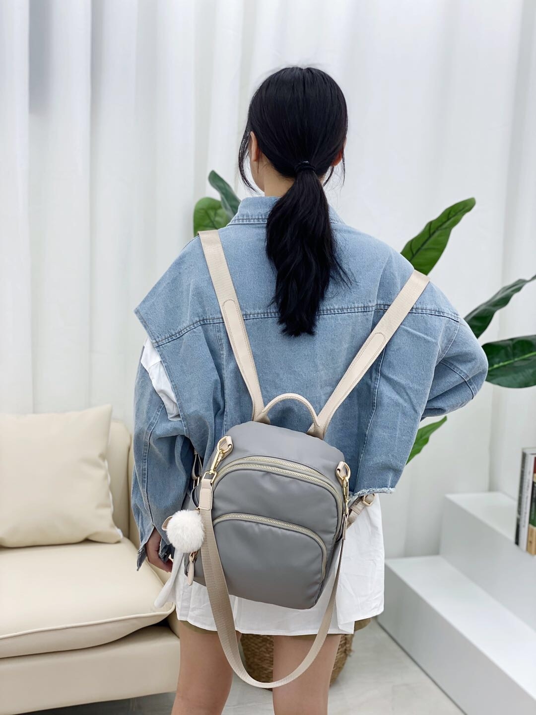 NO. 8624 輕量帆布毛球後背包