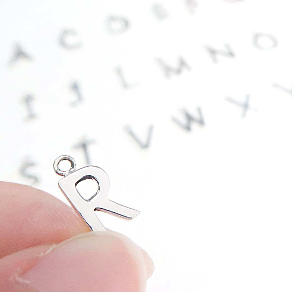 [預購單墬]字母墬子 1個字母 純銀墬子(不含鍊)