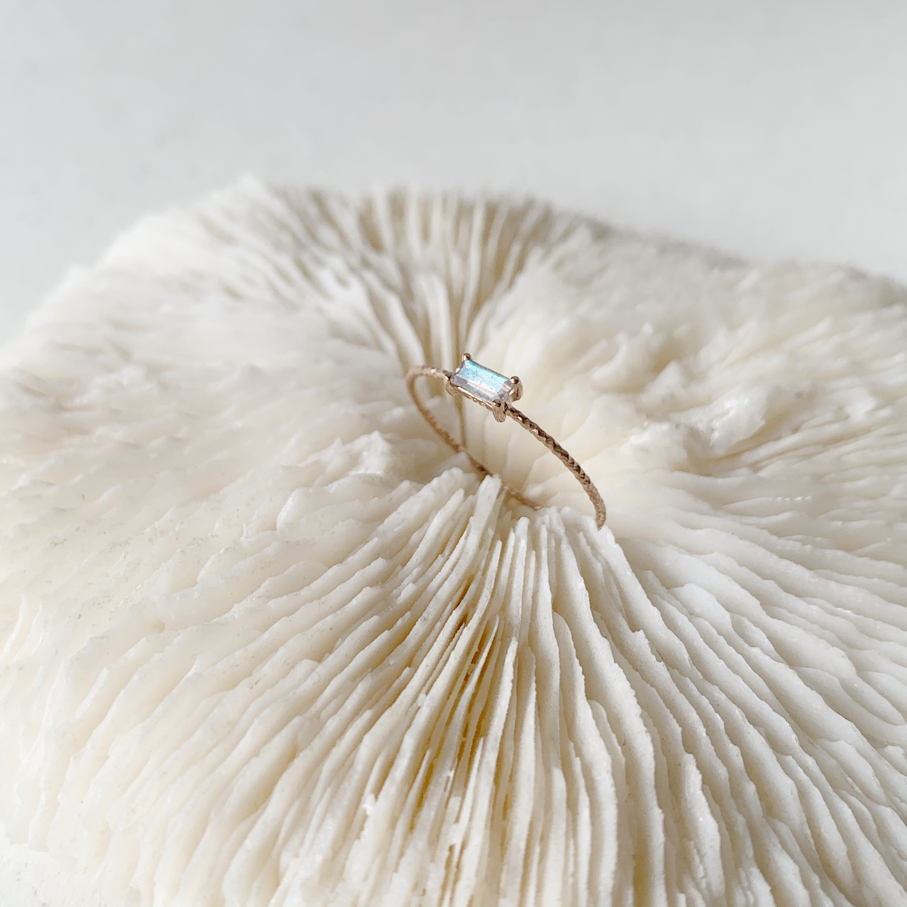 細方四爪拉長石細戒