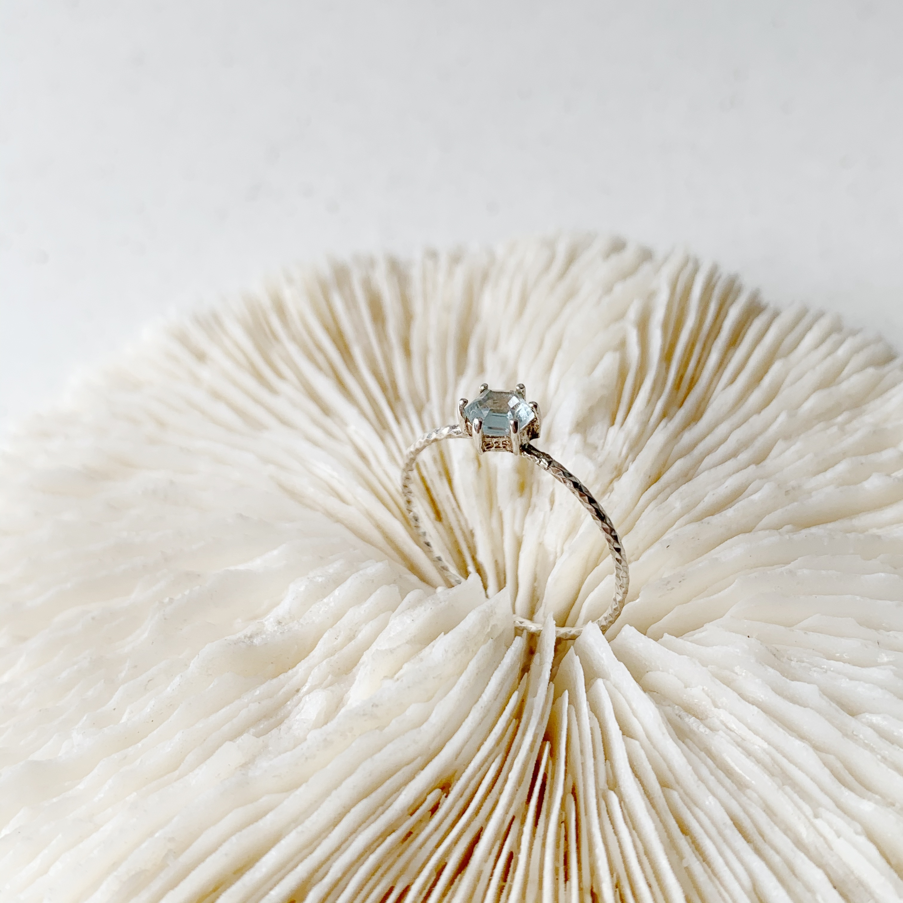 六爪托帕石滿天星戒指