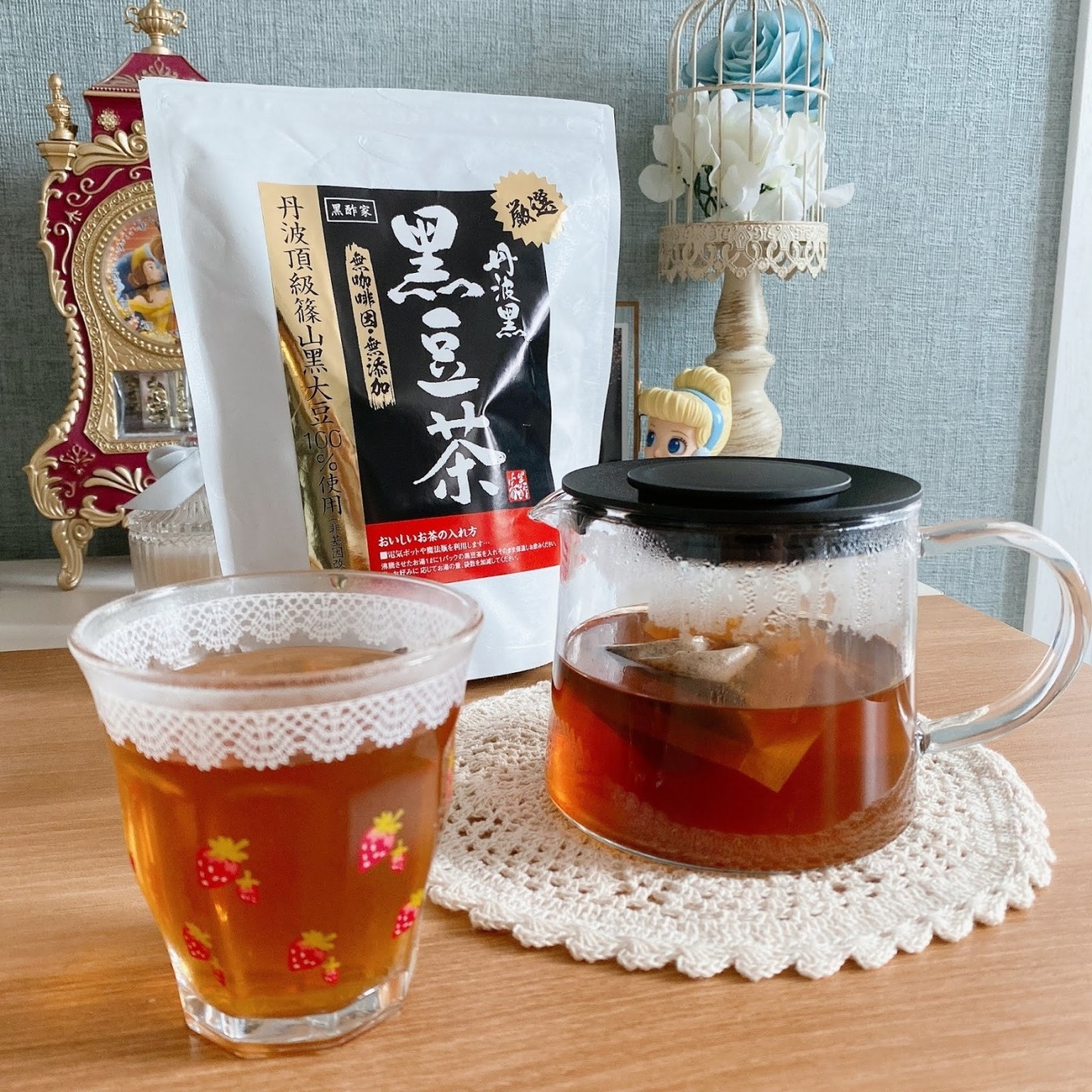 無論返工放工都係坐足全日，少運動嘅我，血液循環真係唔多好…加上呢排打機打到夜一夜，熬夜真係好傷腎架，而且雙眼都好攰。  最近Home Office的日子都想改善下身體，除左多飲水，飲返幾杯黑酢家嚴選丹波黑豆茶，都可以調經補腎，去下水腫，對抗氧化同增強