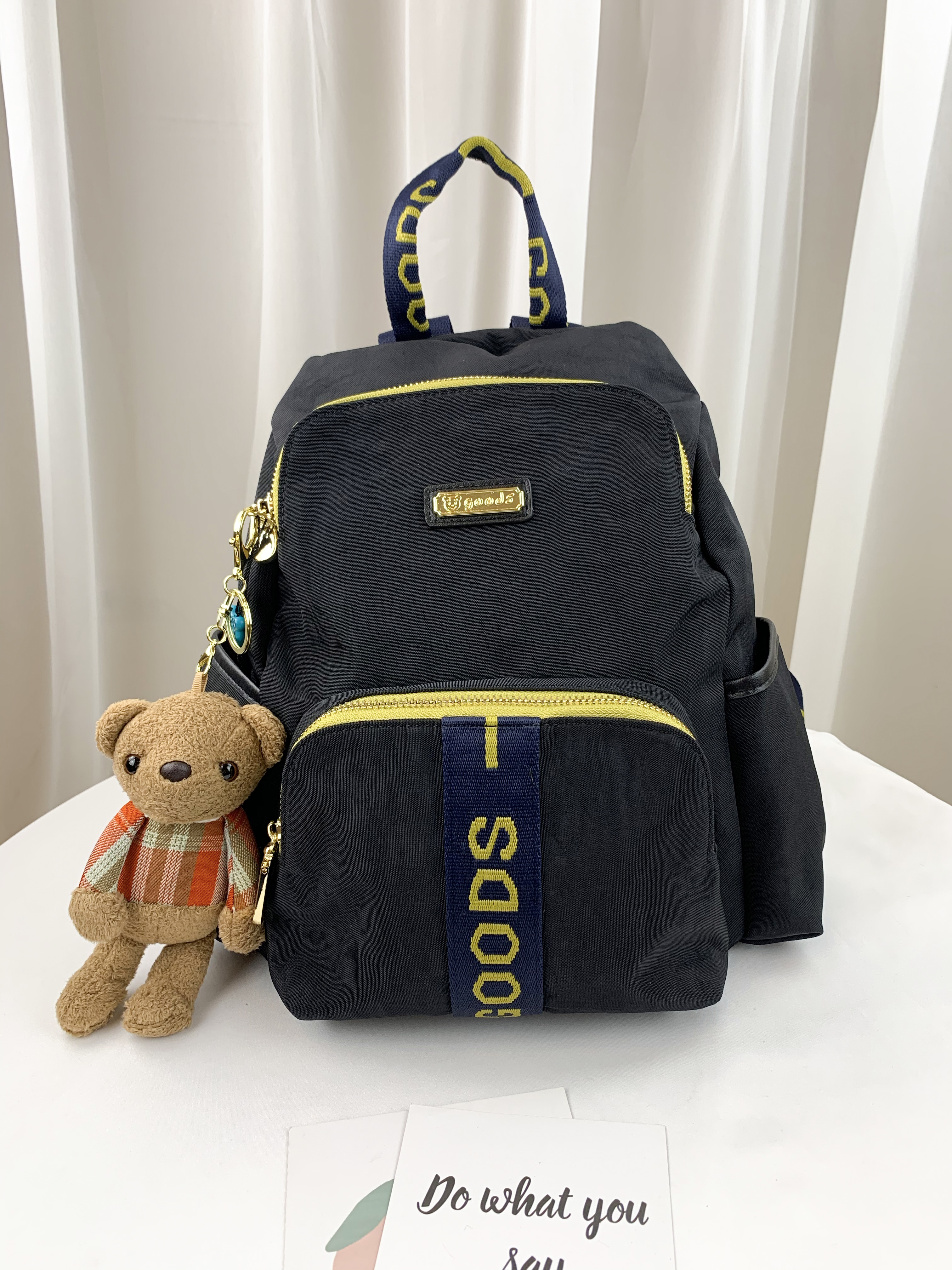 GOODS 織帶黑 拼接黃藍防盜後背包 附小熊吊飾 #2708
