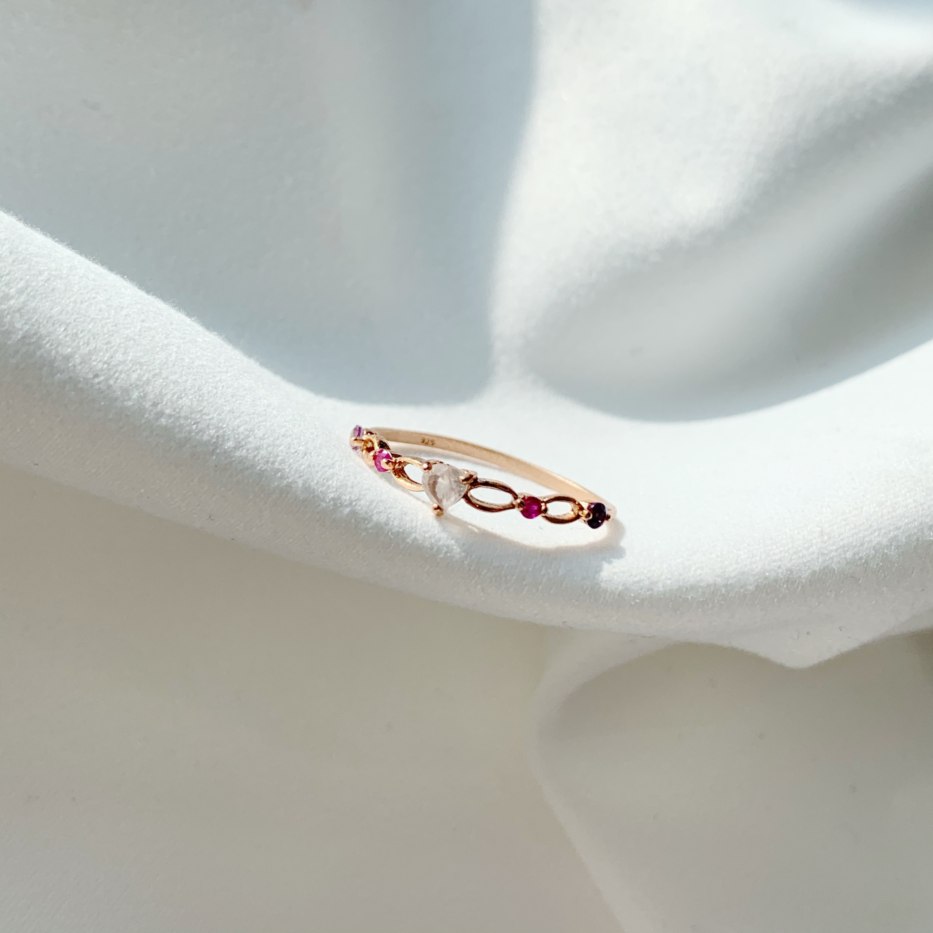 Venus粉紫寶石戒指